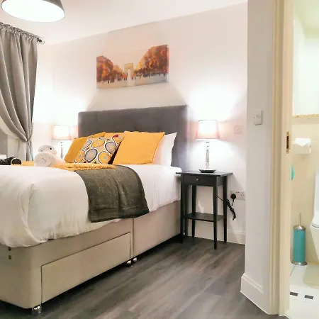 Comfy Center At Inge Street By Hf Group Apartmán