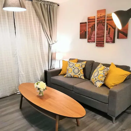 Comfy Center At Inge Street By Hf Group Apartmán